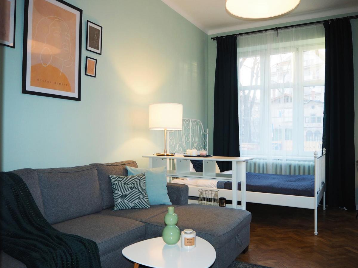 Ferienwohnung Wawelove Kossak Apt 1 Min To Royal Wawel Castle! Free Parking Krakau Exterior foto